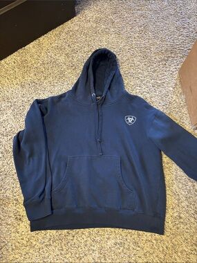 Ariat sweat shirt